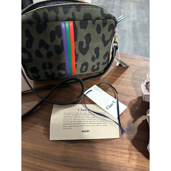 SOLD Clare V Midi Sac Army Pablo Cat Suede Purse Crossbody Bag - Picture 4 of 10